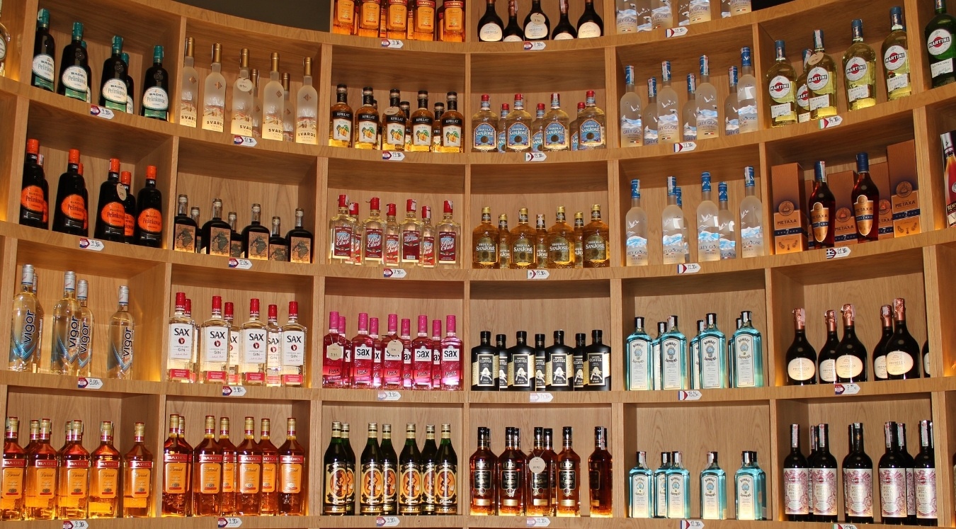 Argo Showroom showroom in Kosovo — colorful beverage wall close-up
